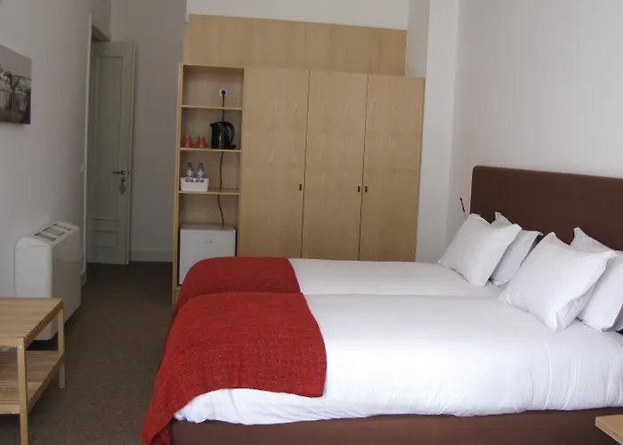 クールハウス 3*