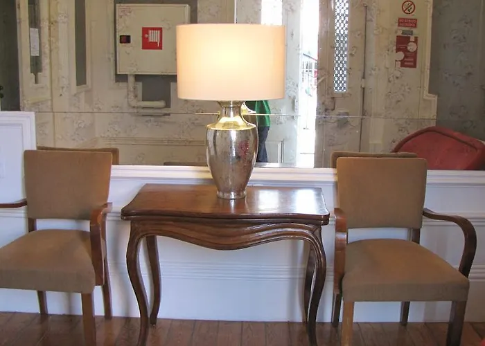 クールハウス 3* ポルト